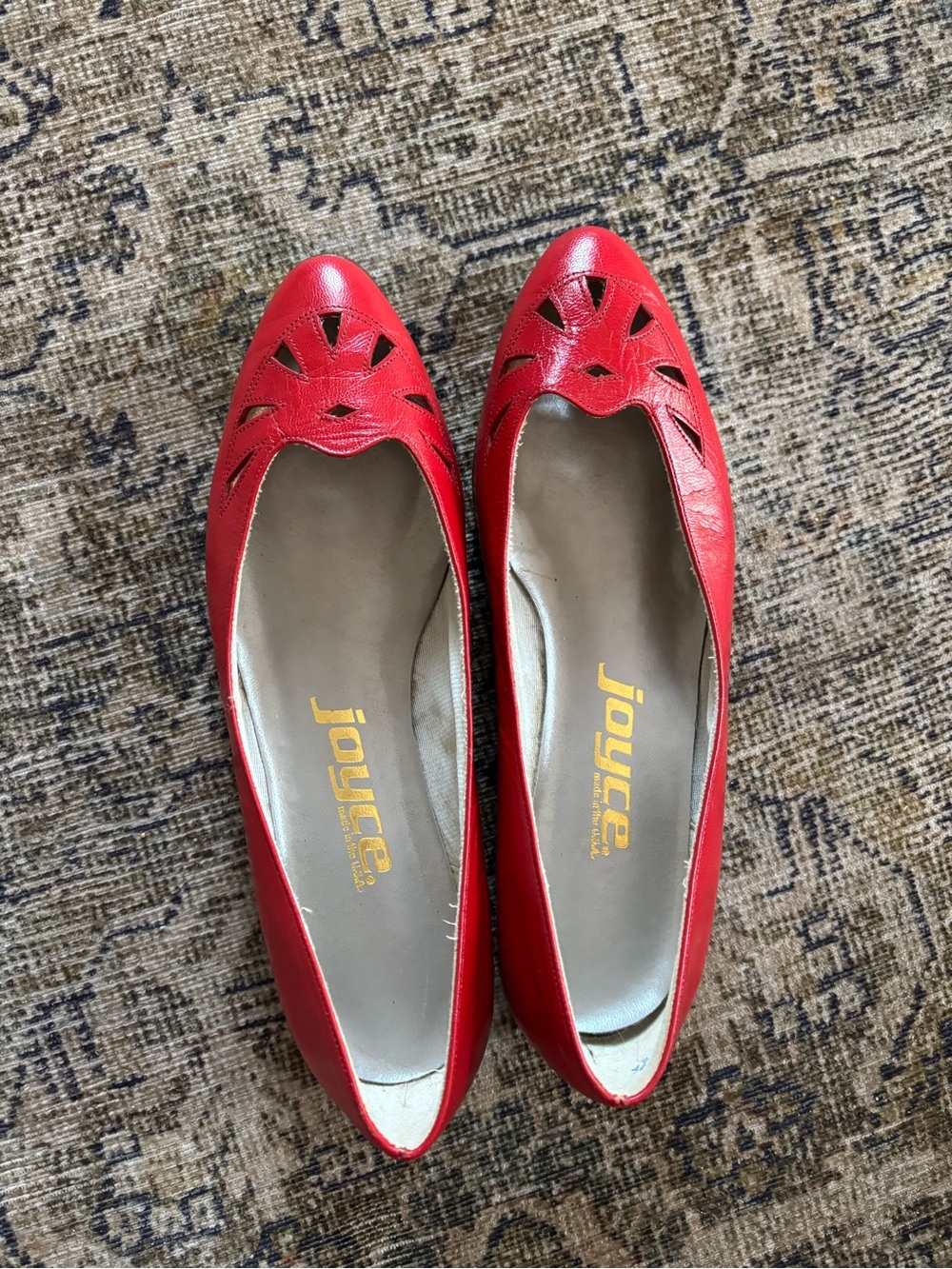 Vintage Red Women's Cutout Ballet Flats, 5